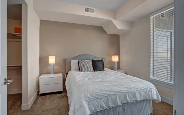 Ultra-Luxury 2BR Downtown Condo
