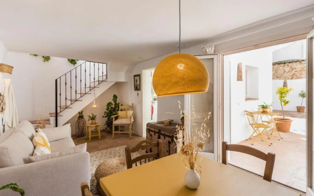 Romantic Ronda garden cottage