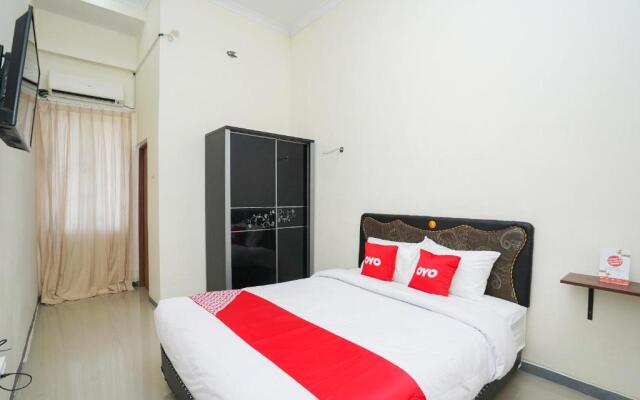OYO 2968 Cahaya Residence Surabaya Near RSU National Hospital Kota Surabaya
