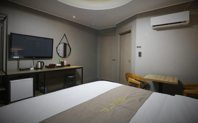 Jecheon M Motel