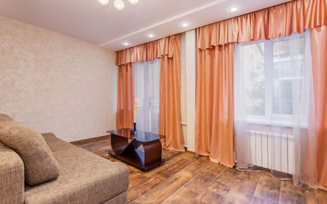 3 Rooms Apartment On Moscow River