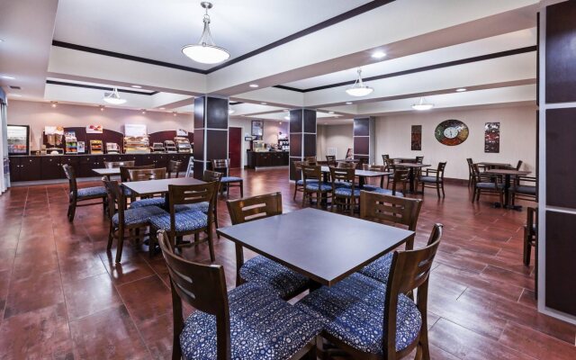 Holiday Inn Express & Suites Cleveland