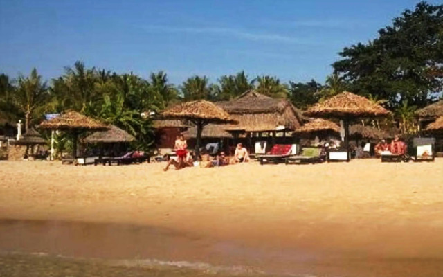 Moon Resort
