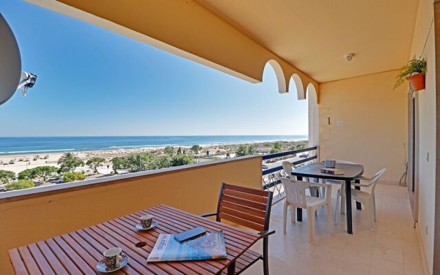 Monte Gordo Beachview I by Homing