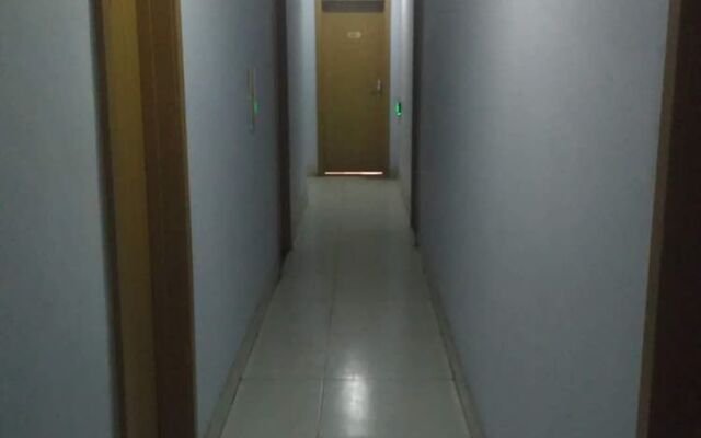 Zhangqiu Bifenggang Hotel