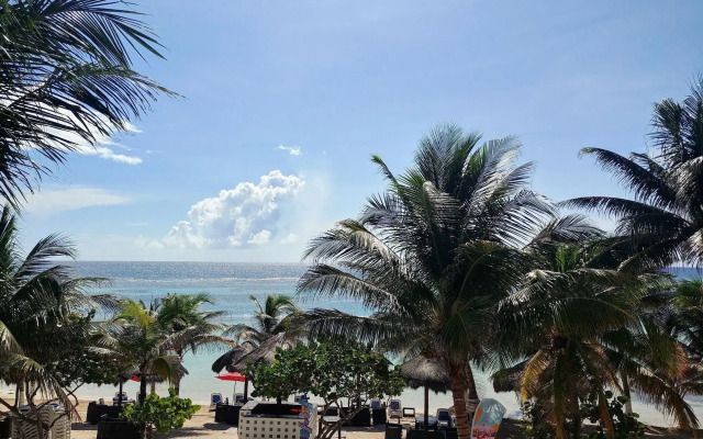 El Fuerte Beach Resort