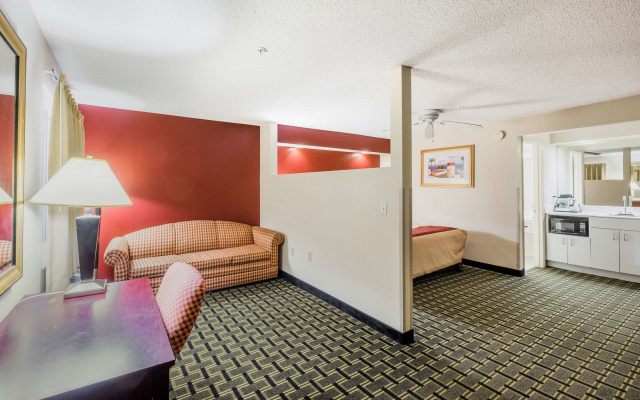 Red Roof Inn Ellenton – Bradenton NE