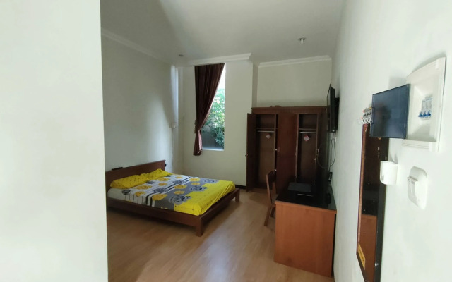 Wisma Flora Syariah Kartasura RedPartner