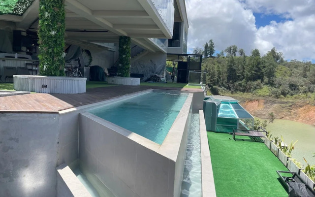 EleMYNT LifeStyle Hotel