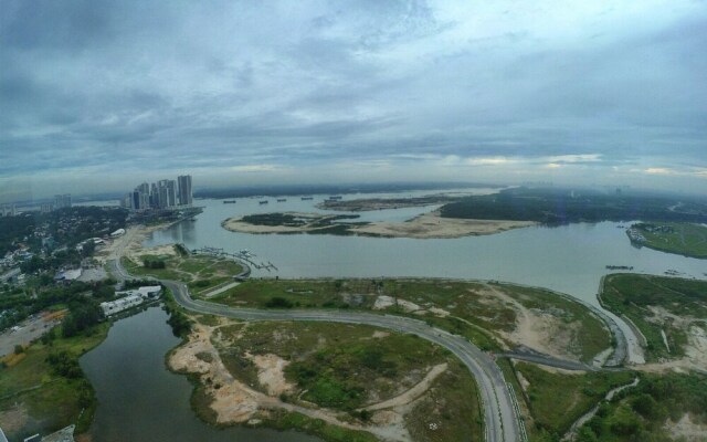 City Living With Panaromic Bay View @ Danga Bay