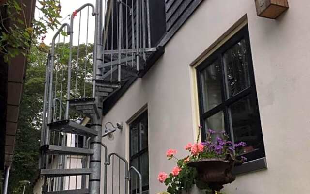 T’ Hogeland Ainrom