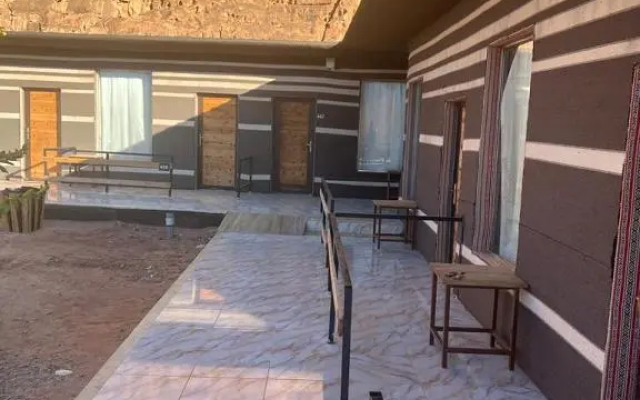 Sharah Luxury Camp
