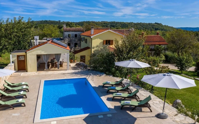 Villa Casa Ida Comfortable Holiday Residence