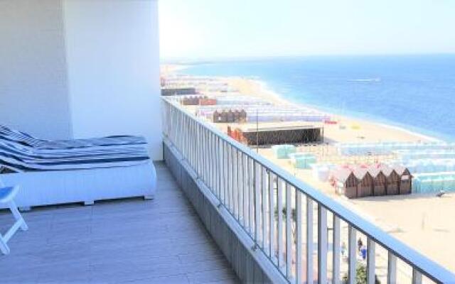 Avenida dos Banhos Apartment