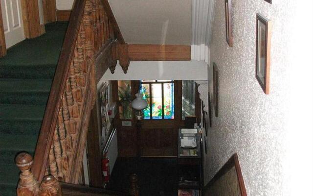 Townhouse Bed & Breakfast