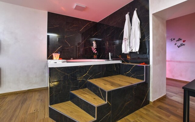 Beautiful Home in Catania With Sauna, Wifi and 1 Bedrooms