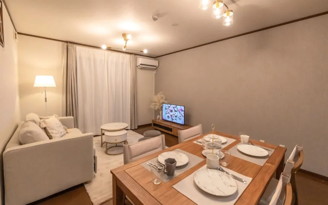 Ten-Cha House - Self-Check In Only