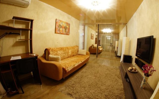 Apartment On Postysheva
