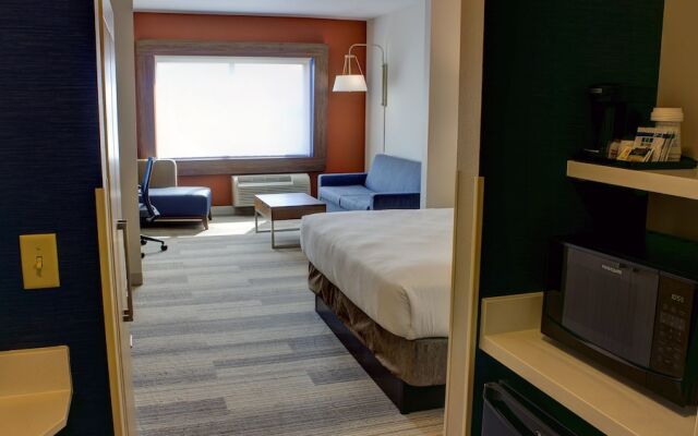 Holiday Inn Express & Suites Spencer, an IHG Hotel