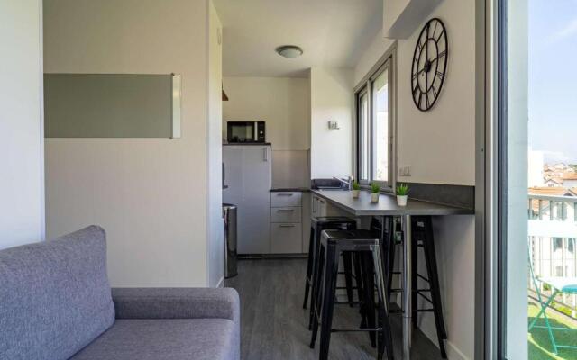 Appartement Biarritz, 1 Pièce, 4 Personnes - Fr-1-3-465