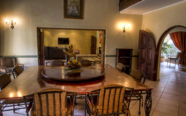 Tladi Lodge