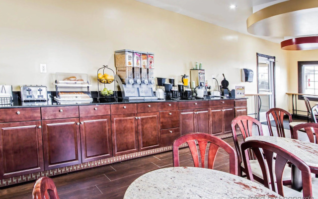 Econo Lodge Tonawanda