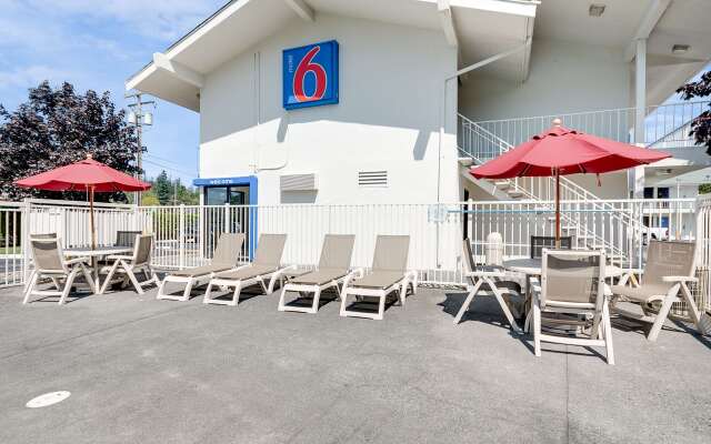 Motel 6 Bellingham, WA