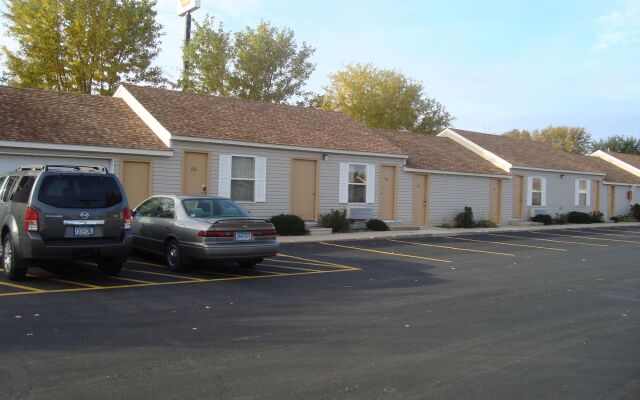 Rodeway Inn & Suites