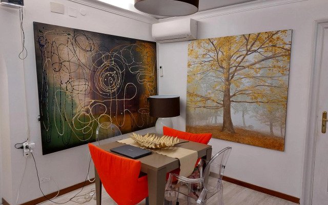 Spanish Steps bedroom