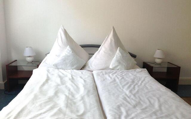 BNB near Brandenburg Gate