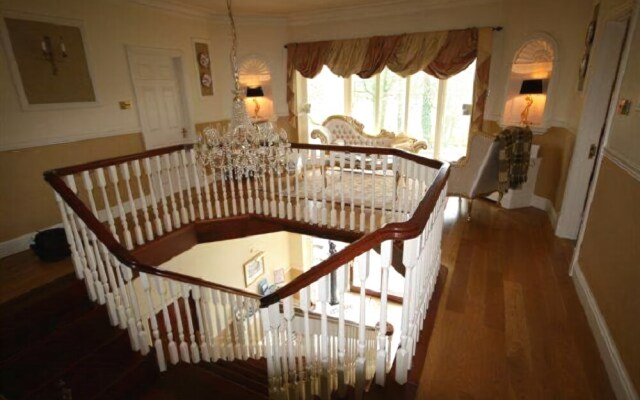 Plas Y Dderwen Bed and Breakfast