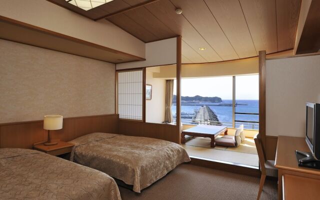 Mikazuki Sea-Park Hotel Katsuura