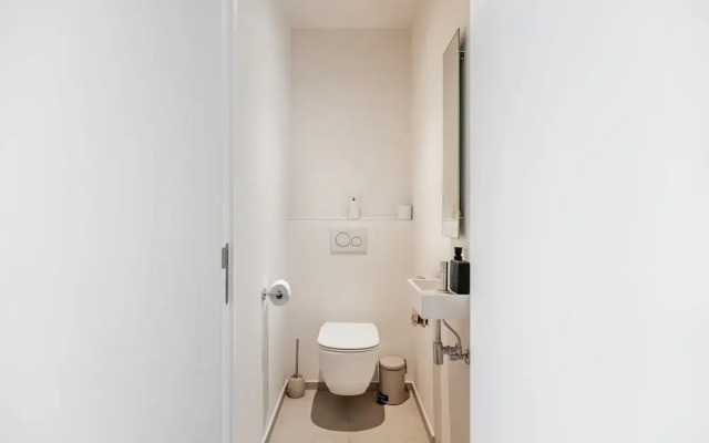 Winoc 302 Luxury Family Apartment on the Dike