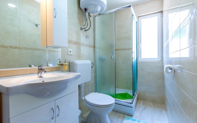 Apartment Dalis - open swimming pool: A2 prizemlje Cove Osibova (Milna), Island Brac