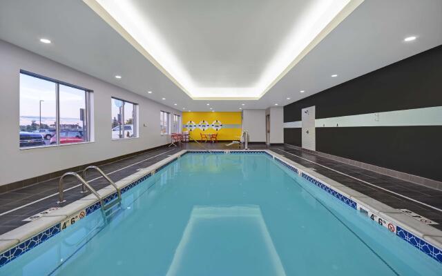 Tru By Hilton Gaylord, MI