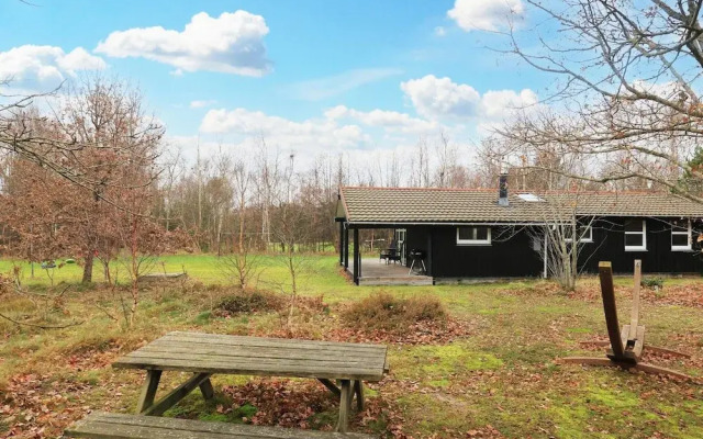 6 Person Holiday Home in Jerup