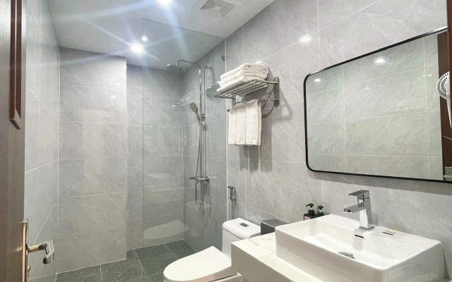 Central Halong Hotel