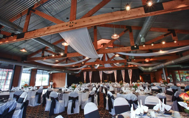 Wildwood Lodge  St Paul