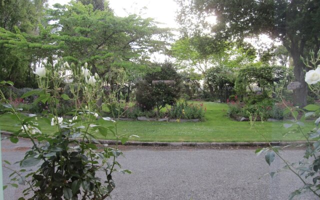 Thyme Out Estate