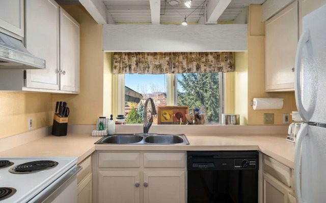 Hillsider 7 2 Bedroom Townhouse