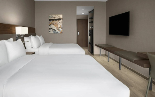 AC Hotel by Marriott Columbus Downtown