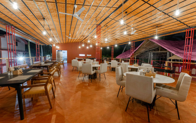 juSTa  Morjim Beach Resort and Spa