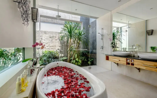 Aramanis Villas