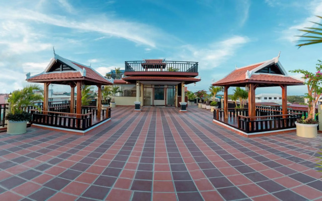 Seng Hout Hotel