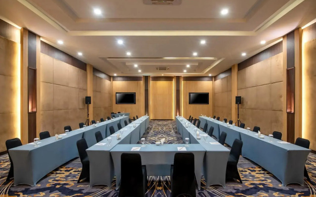 Oakwood Hotel & Apartments Taman Mini Jakarta