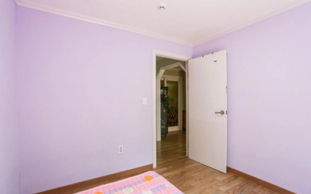 Gongju Man and Tree Pension