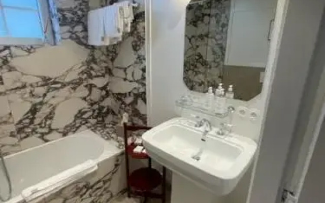 Paul's Hotel