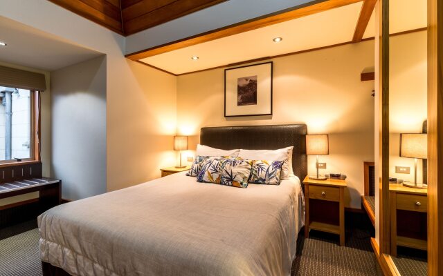 Distinction Te Anau Hotel And Villas