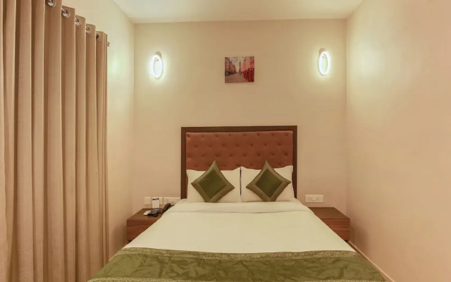 Treebo Goodland Residency - 500m from Railway Station