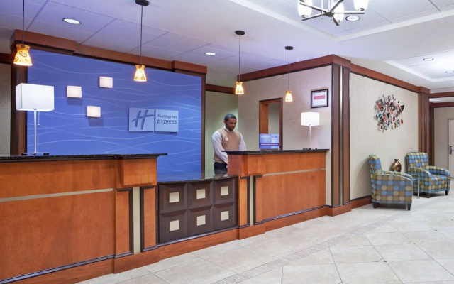 Holiday Inn Express & Suites Cincinnati - Mason by IHG